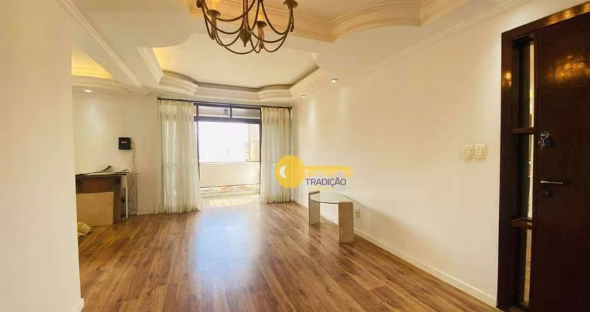 APARTAMENTO COM 1 SUÍTE + 2 DORMITÓRIOS NO CENTRO