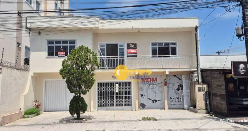 AMPLA CASA DE 274m² COM SALA COMERCIAL NO TÉRREO