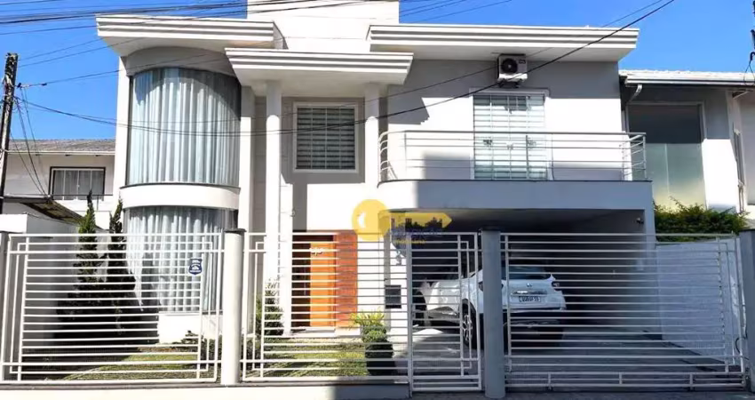 Maravilhosa casa semimobiliada com piscina no são judas