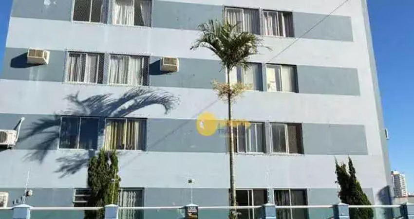 Apartamento semimobiliado com 3 dormitórios no são joão