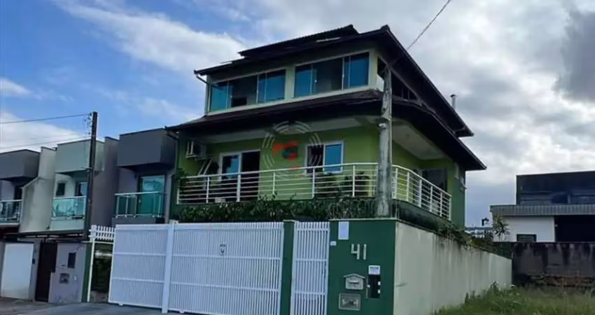 Casa / sobrado para venda em joinville, santo antonio, 2 dormitórios, 1 suíte, 2 banheiros, 4 vagas