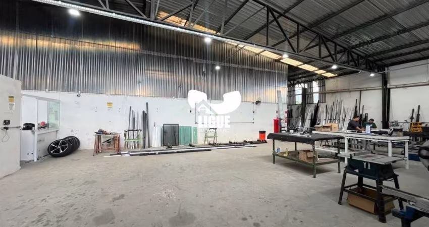 Barracão / Galpão / Depósito para alugar na Avenida Industrial, 2350, Campestre, Santo André