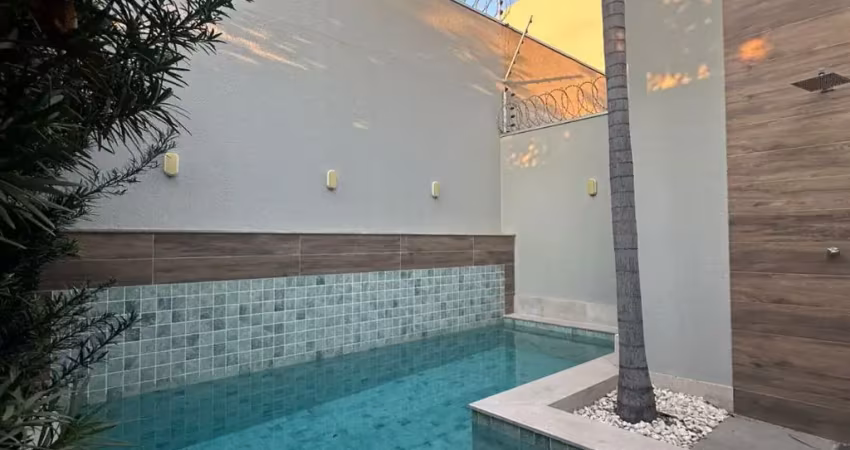 Sobrado rua fechada santa cruz 2, 3 suites 2 vagas de garagem