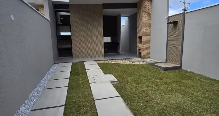 Casa plana pronta para morar no bairro jagurussu - fortaleza