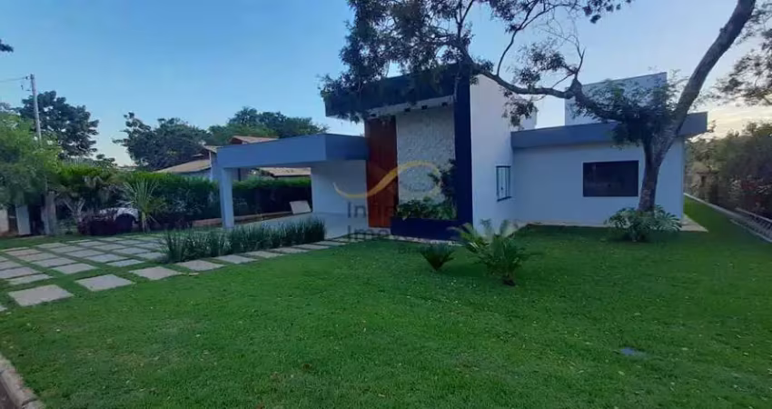 Casa à venda no bairro condomínio vale do luar - jaboticatubas/mg