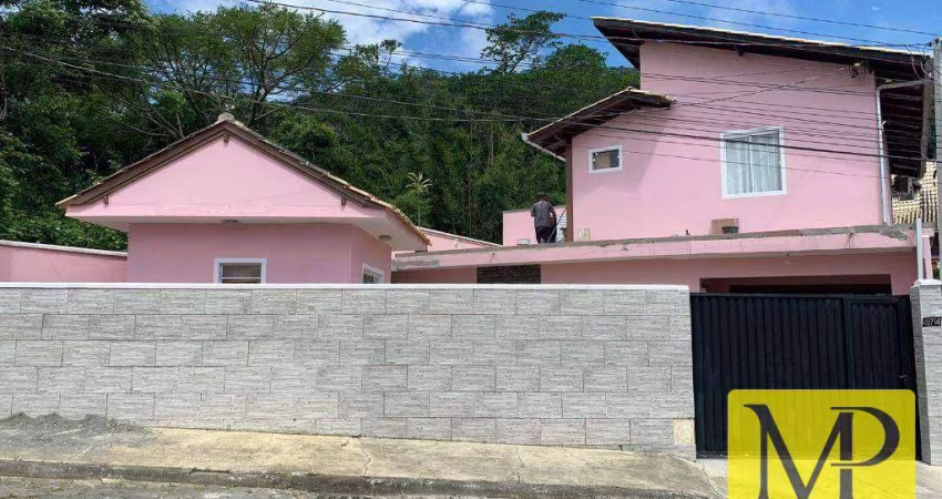 Sobrado com 5 dormitórios à venda, 370 m² por R$ 1.360.000,00 - Armação - Penha/SC