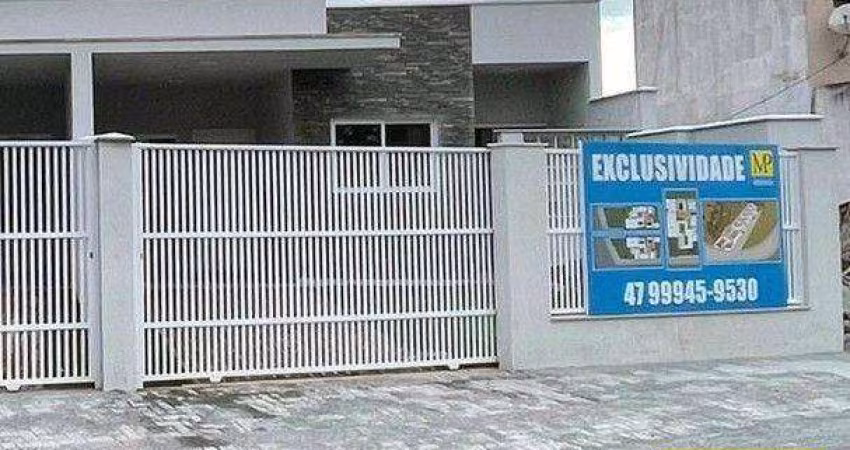 Casa com 2 dormitórios à venda, 81 m² por R$ 550.000 - Centro - Penha/SC