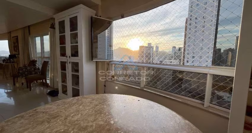 Apartamento a venda no Condomínio Porto Veneto em Balneário Camboriú - SC