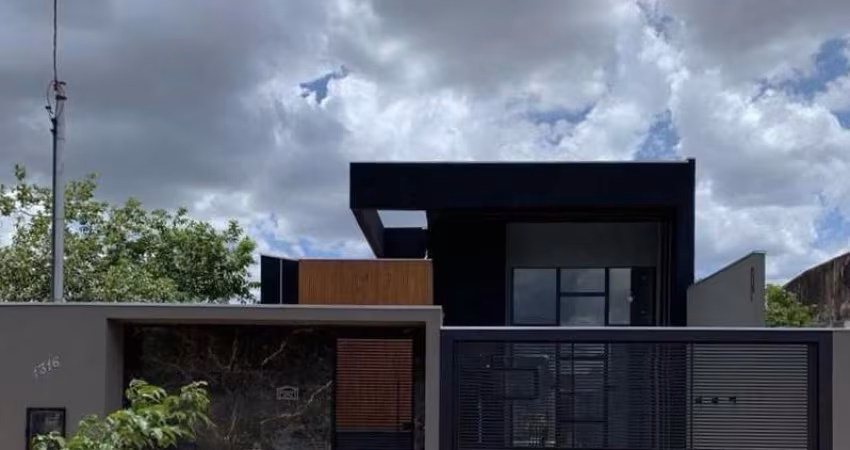 Linda casa na Vila Planalto