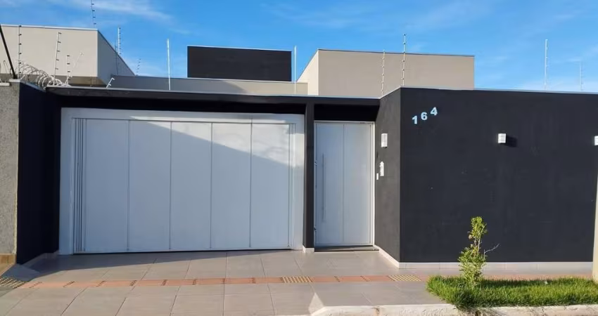 Casa com 03 suítes no Água Limpa Park