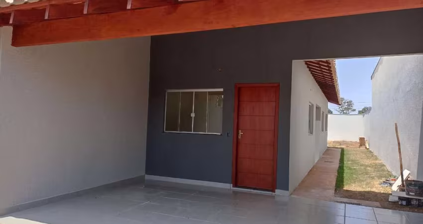 Ampla casa com espaço no fundo no Nova Lima