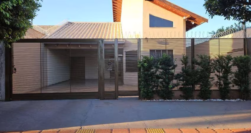 Casa completa, com espaço, conforto e área de lazer! – VILA BANDEIRANTES