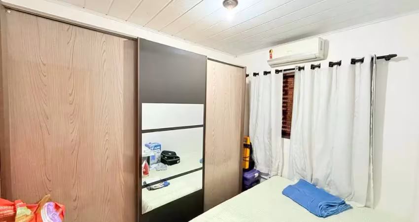 Linda casa com 2 suites