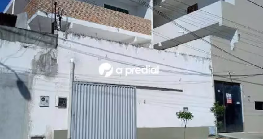 Casa comercial/residencial, 6 quartos, 8 vagas de garagem