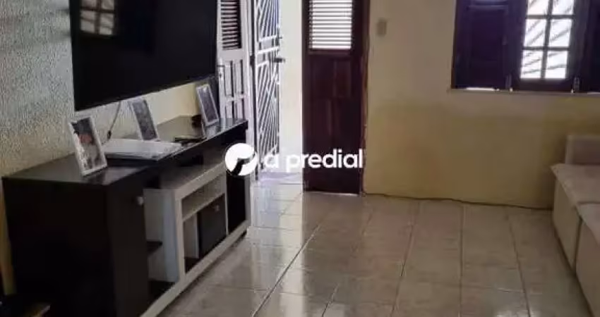 Casa com 3 quartos à venda no Joaquim Távora, Fortaleza 