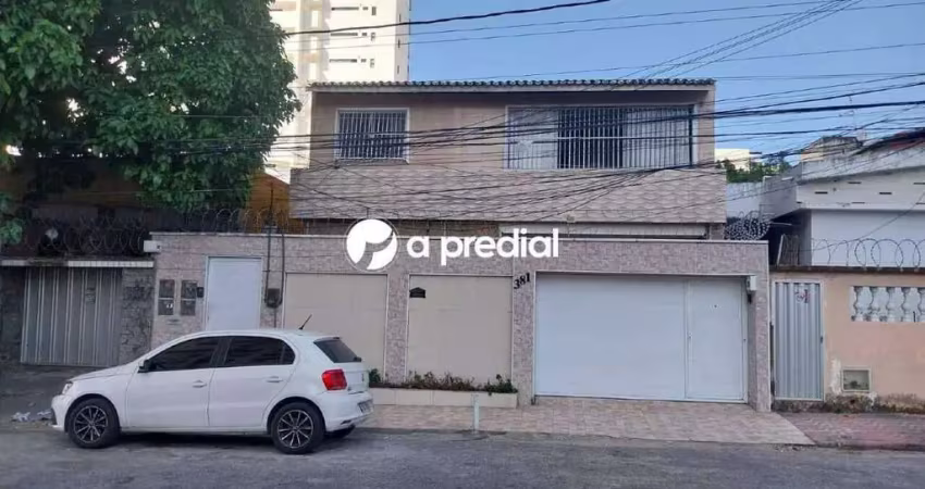 Casa comercial à venda no Parquelândia, Fortaleza 