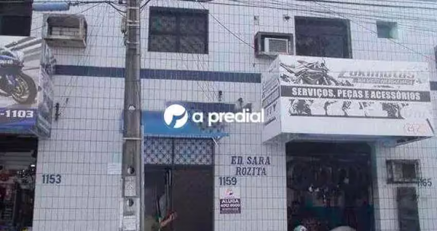 Sala com lavabo, quase esquina com avenida tristao goncalves.