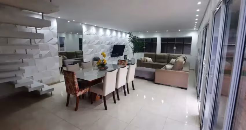 Casa no condomínio sete praias de 220m2 bem espaçosa com 4 suítes!