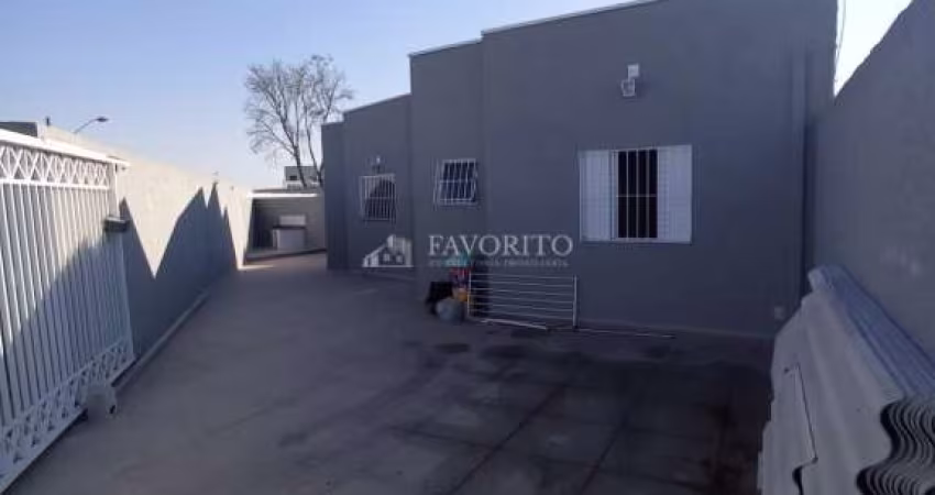 Casa 2 dormitórios em Atibaia, SP