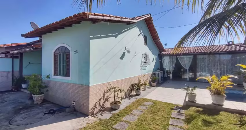 Casa com 2 quartos à venda na Avenida dos Bandeirantes, Parati, Araruama