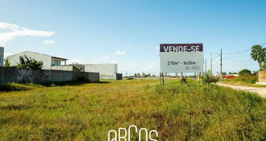 Lotes de 240 m², localizados na Aruana