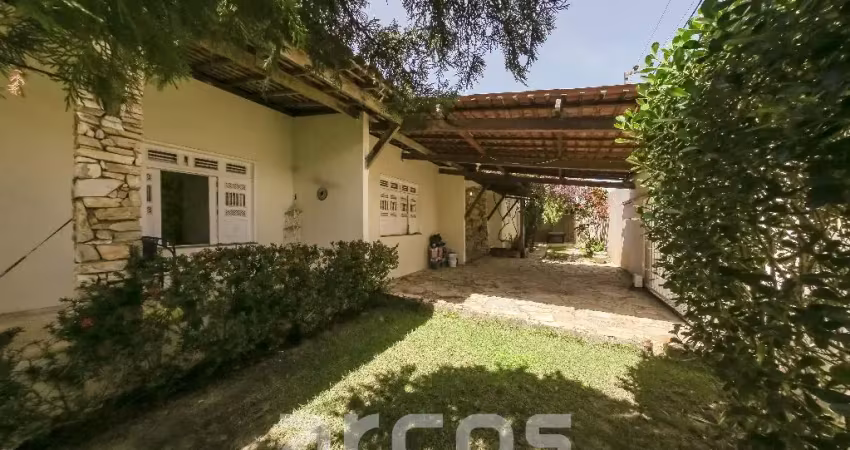Casa na atalaia de 500 m² de área, com 3 quartos, sendo 1 suíte