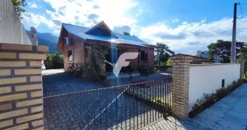 Casa com 2 quartos à venda na Rua Velho Leão do Mar, 1, Praia de Fora, Palhoça
