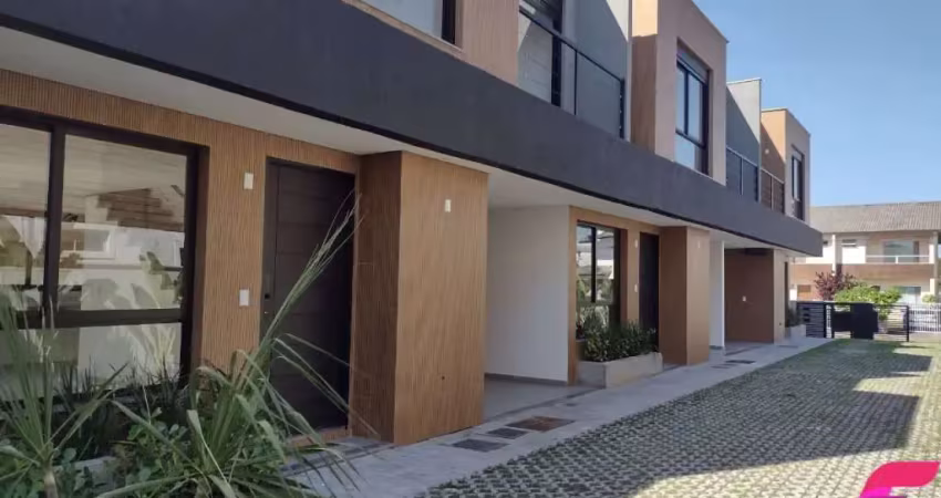 Casa com 3 quartos à venda na Rua Grumixama, 1, Campeche, Florianópolis