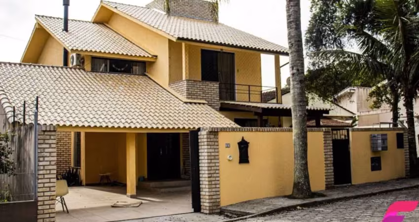 Casa 6 dormitórios 220 m²  - campeche, florianópolis