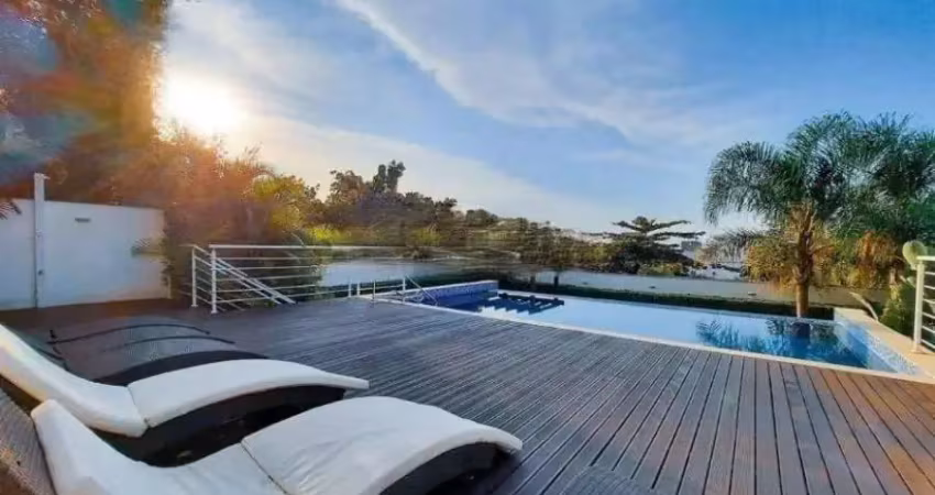 Cobertura duplex com 225m² de área privativos, jacuzzi e vista para o mar em canajurê