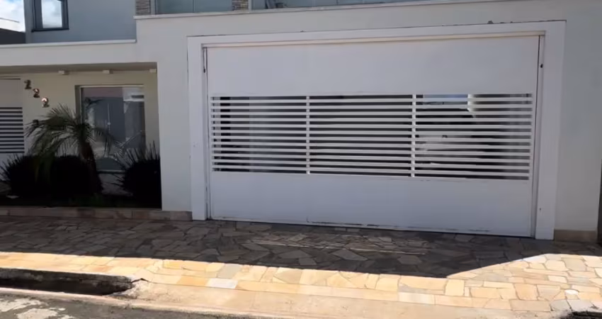 Casa com 3 quartos à venda na Praça dos Andradas, Jardim Flamboyant, Jacutinga