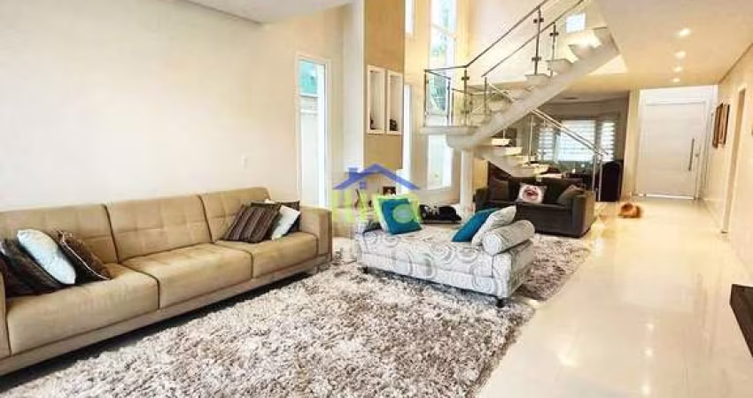 Casa à venda de 360M², 3 suítes, 4 vagas, área gourmet fantástica no Condomínio Valville 1, Santana