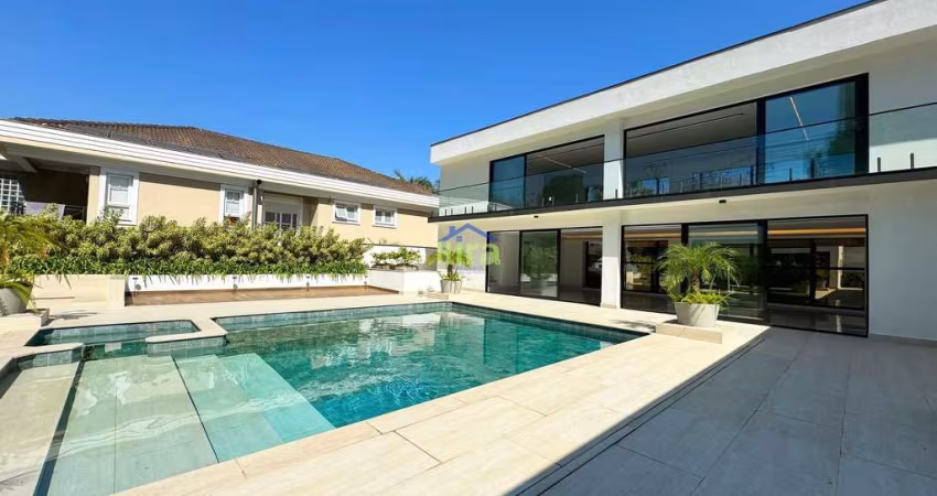 Casa Nova à venda de 1120M², 4 dormitórios, 4 suites, espaço para closet, piscina, fire pit,  6 vag