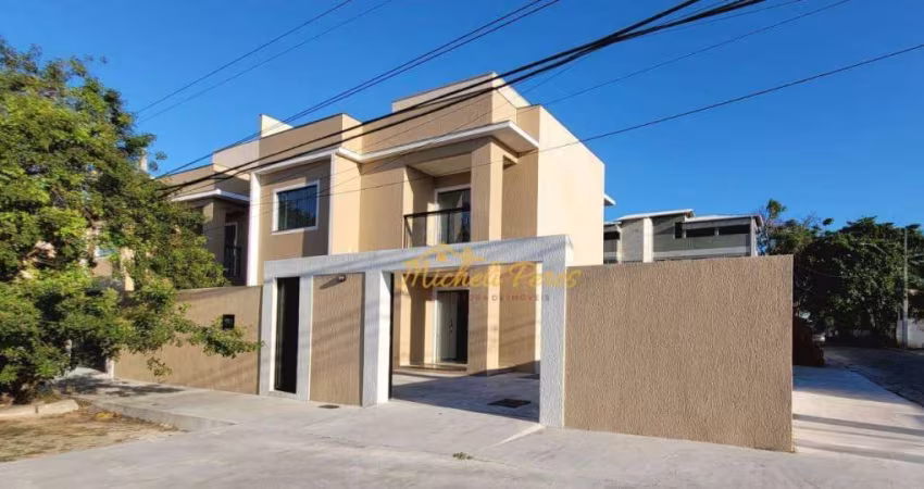 Maravilhosa casa triplex na quadra da praia de Costazul, com 3 quartos e terraço para uma gourmet, á venda - 110 m² - Costazul - Rio das Ostras/RJ