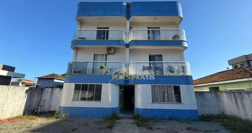 Excelente apartamento térreo com 2 suítes para alugar, a uma quadra da rodovia, 60 m² - Verdes Mares - Rio das Ostras/RJ
