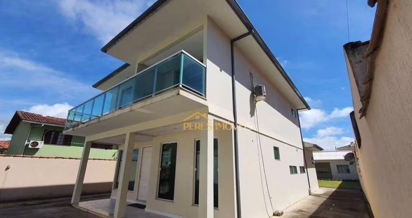 Excelente casa duplex alto padrão em terreno inteiro com 4 quartos, 283 m² - venda ou aluguel - Mar y Lago/Terra Firme - Rio das Ostras/RJ