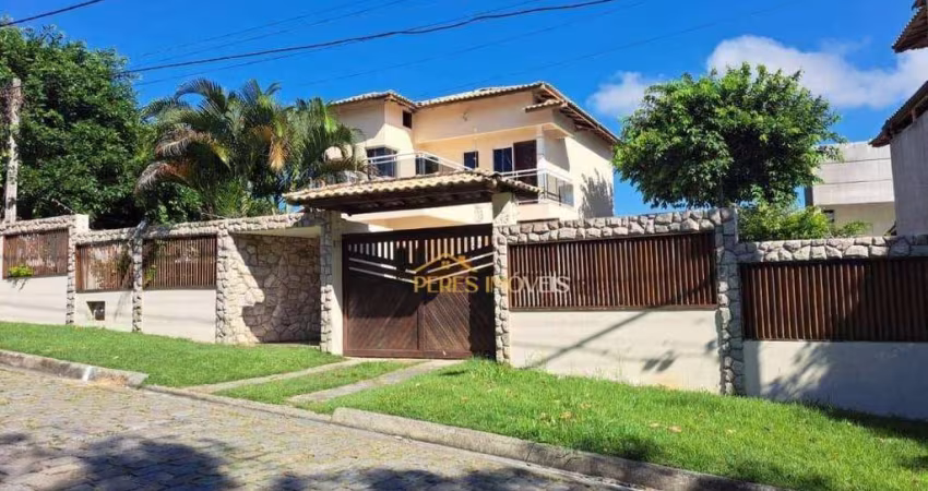 Excelente casa em terreno de 600M2 no Colinas