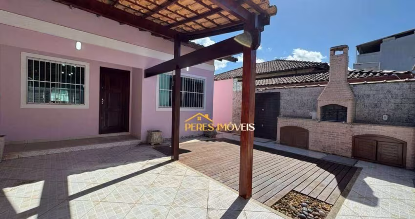 Casa com 2 dormitórios à venda, 75 m² por R$ 380.000,00 - Atlântica - Rio das Ostras/RJ