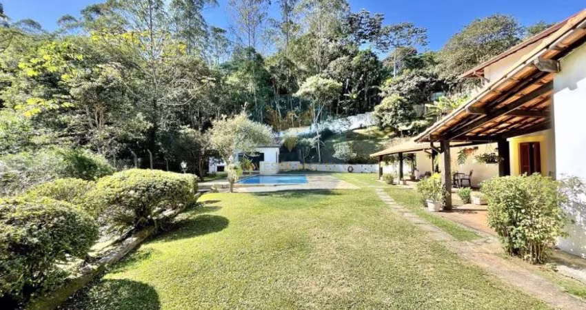 Casa em condomínio fechado com 4 quartos à venda na Rua do Pedregal, 200, Granja Viana, Embu das Artes