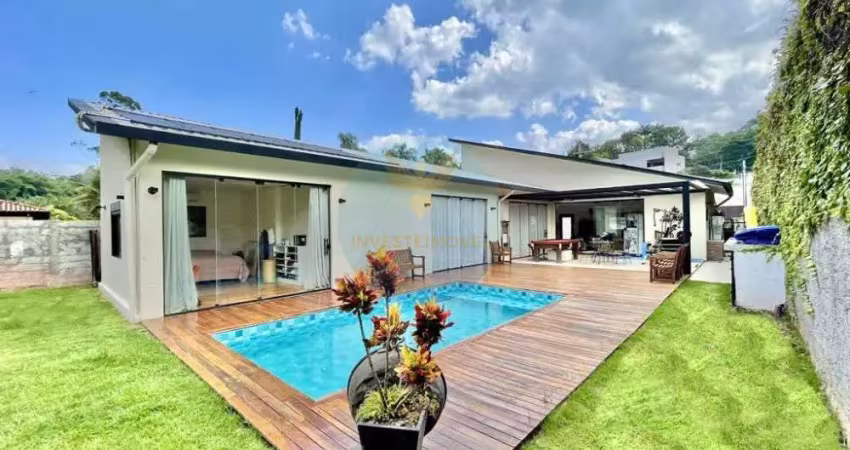Casa com 3 quartos à venda na Rua Rio Bonito, 300, Granja Viana, Cotia