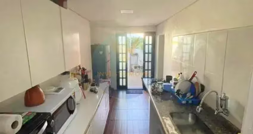 Casa com 3 quartos à venda na Rua Gomes de Medeiros, 30, Vila Madalena, São Paulo