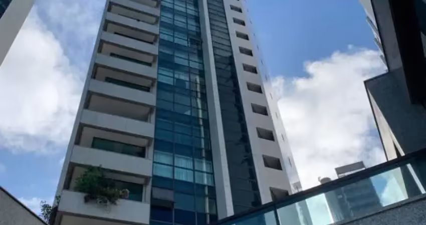 Apartamento com aproximadamente 210m2, 4 Suítes, espaço gourmet!