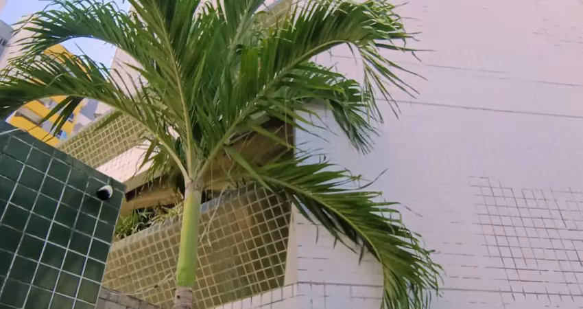 Apartamento com aproximadamente 80m2, 3 quartos sendo 2 suítes, 2 vagas!