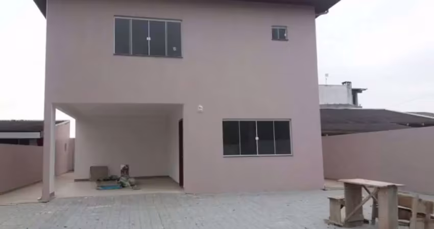 Casa á venda em Camboriú