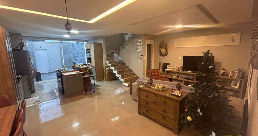 Casa Triplex Moderna e Sofisticada no centro de Balneário Camboriú | 220m²
