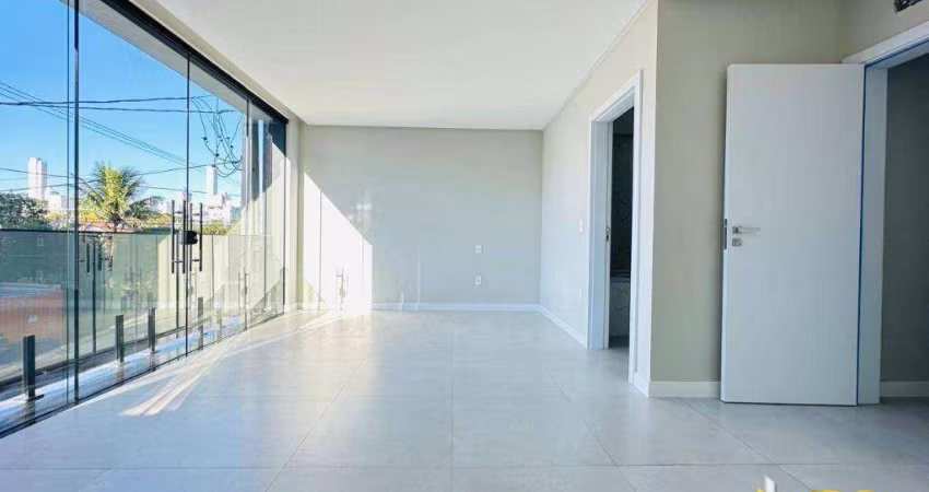 Casa com 3 dormitórios à venda, 264 m² por R$ 1.450.000,00 - Nações - Balneário Camboriú/SC
