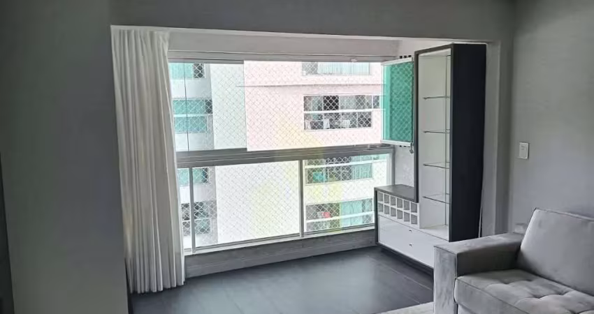 Apartamento 2 suítes + lavabo no bairro ressacada em itajaí – semi mobiliado e com lazer completo
