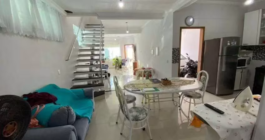 Casa com 3 quartos à venda no Centro, Balneário Camboriú 