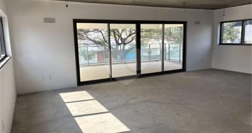Apartamento com 4 quartos à venda em Itaim Bibi - SP