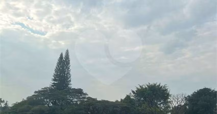 Apartamento com 3 quartos à venda em Moema - SP